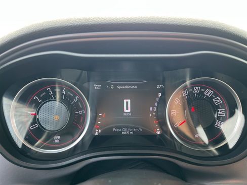 Used 2023 Dodge Challenger SXT image 14