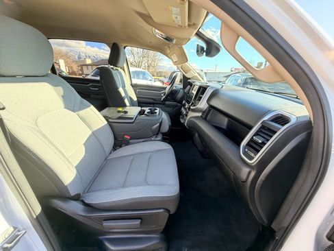 Used 2019 RAM 1500 Big Horn image 28