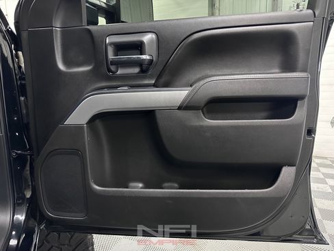 Used 2017 Chevrolet Silverado 1500 LT w/ All Star Edition AWD/4WD image 45