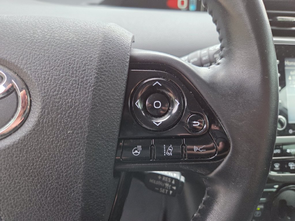 Used 2021 Toyota Prius FWD image 30