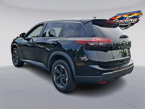 Used 2024 Nissan Rogue SV AWD/4WD image 4