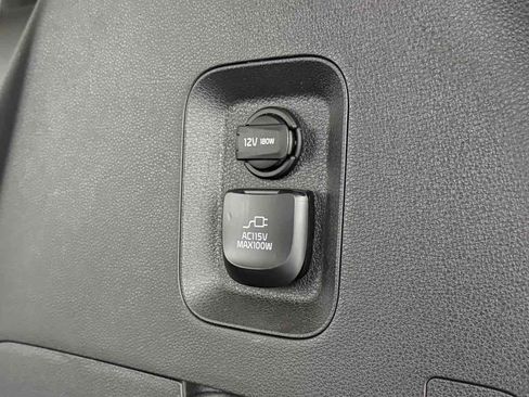 Used 2023 Kia Carnival SX Prestige image 37