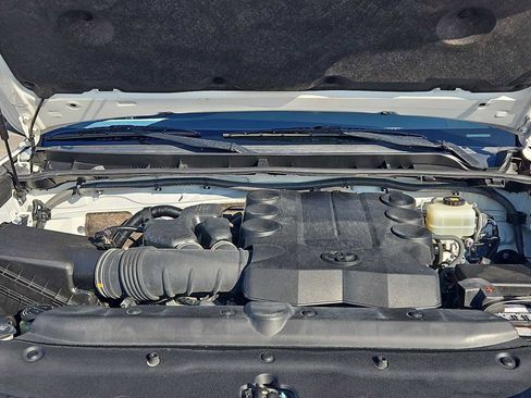 Used 2019 Toyota 4Runner TRD Off-Road image 15