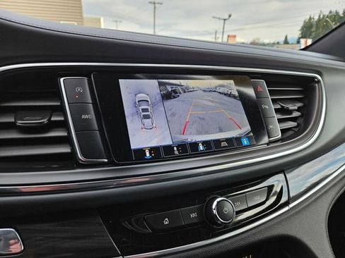 Used 2024 Buick Enclave Premium image 36