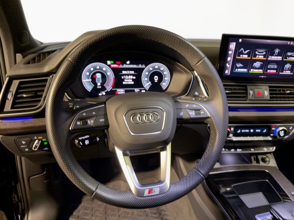 Certified 2025 Audi Q5 e Premium Plus w/ Premium Plus Package AWD/4WD image 10