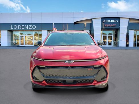 Used 2025 Chevrolet Equinox EV RS FWD image 2