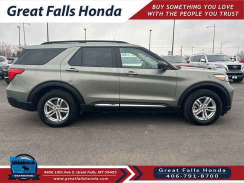 Used 2020 Ford Explorer XLT w/ Equipment Group 202A image 10
