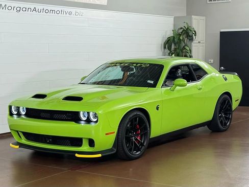 Used 2023 Dodge Challenger SRT Hellcat RWD image 7