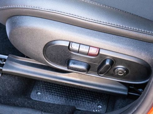 Used 2022 MINI Cooper Countryman S w/ Premium Package image 36