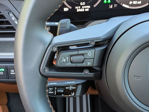Certified 2025 Porsche 911 Targa 4 GTS AWD/4WD image 9