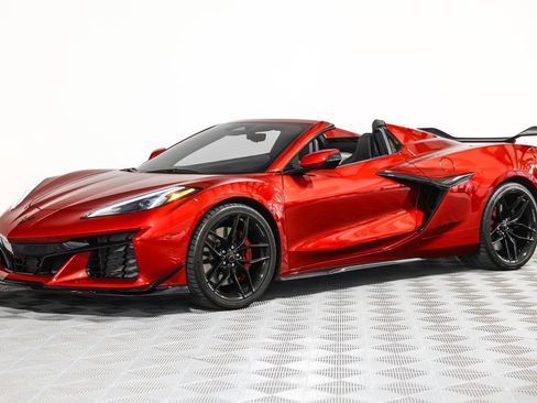 Used 2025 Chevrolet Corvette Z06 RWD image 20