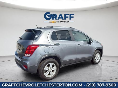 Used 2020 Chevrolet Trax LT w/ LT Convenience Package AWD/4WD image 8