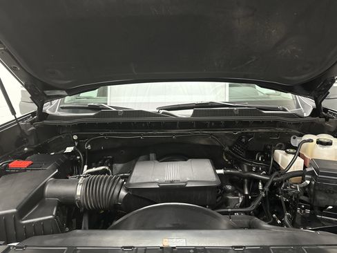 Used 2025 Chevrolet Silverado 2500 LT w/ Convenience Package image 44