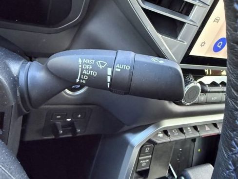 Used 2024 Toyota Tundra Platinum image 23