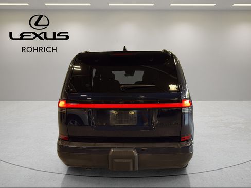 Used 2024 Lexus GX 550 w/ Accessory Package (Z1) AWD/4WD image 7