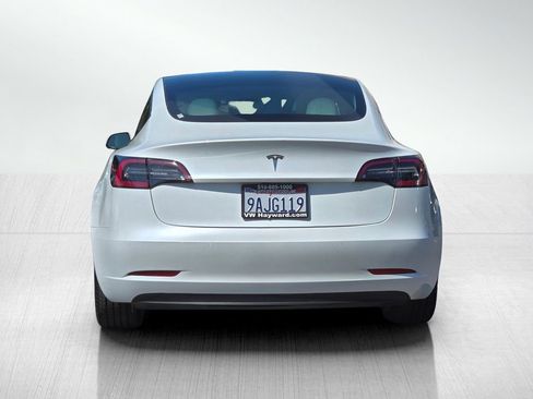 Used 2021 Tesla Model 3 Standard Range Plus RWD image 5