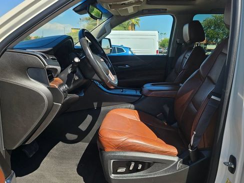 Used 2015 Cadillac Escalade ESV Premium AWD/4WD image 32