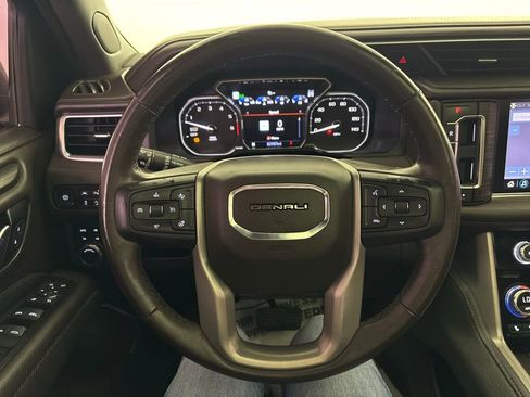 Used 2021 GMC Yukon Denali w/ Denali Premium Package AWD/4WD image 25