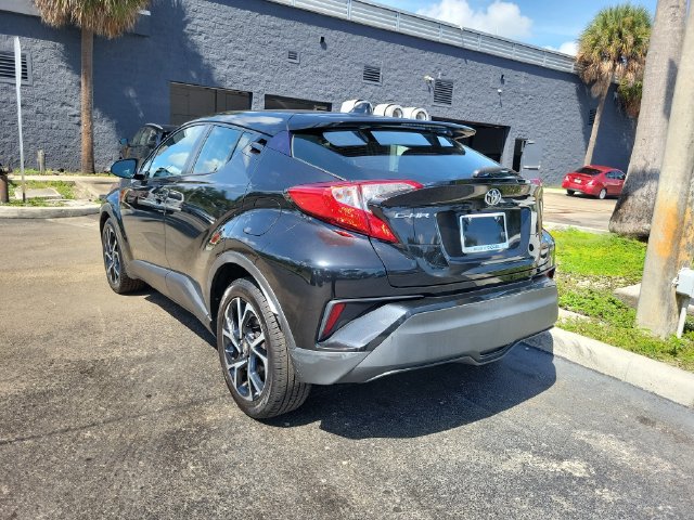 Used 2021 Toyota C-HR XLE FWD image 6