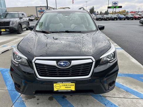 Used 2019 Subaru Forester Premium image 7