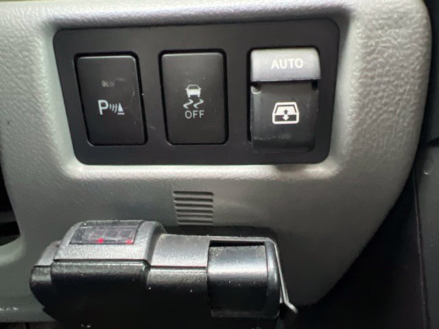 Used 2018 Toyota Sequoia SR5 w/ Premium Package AWD/4WD image 20