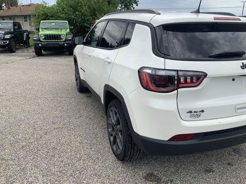 Used 2021 Jeep Compass Latitude AWD/4WD image 12