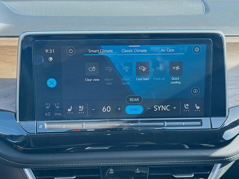 Used 2024 Volkswagen Atlas SE image 14