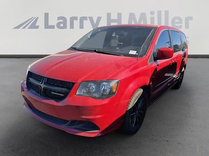 Used 2016 Dodge Grand Caravan SE