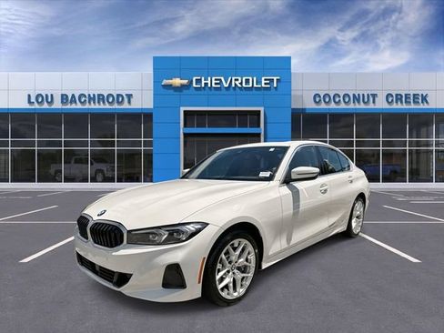 Used 2025 BMW 330i Sedan RWD image 4