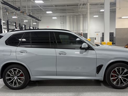 Certified 2025 BMW X5 xDrive40i w/ M Sport Package AWD/4WD image 11