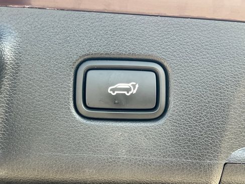 Used 2024 Hyundai Palisade Calligraphy image 17