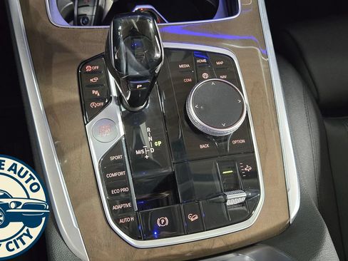Used 2020 BMW X7 xDrive40i w/ Parking Assistance Package AWD/4WD image 18