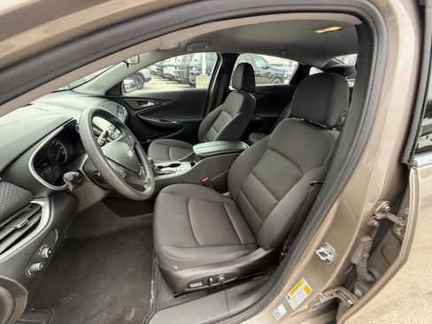 Used 2024 Chevrolet Malibu LT image 27