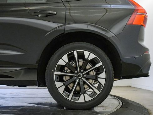 New 2026 Volvo XC60 T8 Plus w/ Climate Package PRO image 11