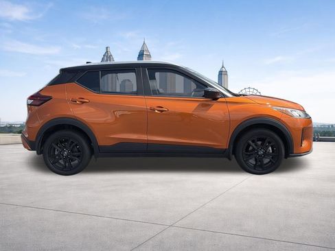 Used 2024 Nissan Kicks SV FWD image 6
