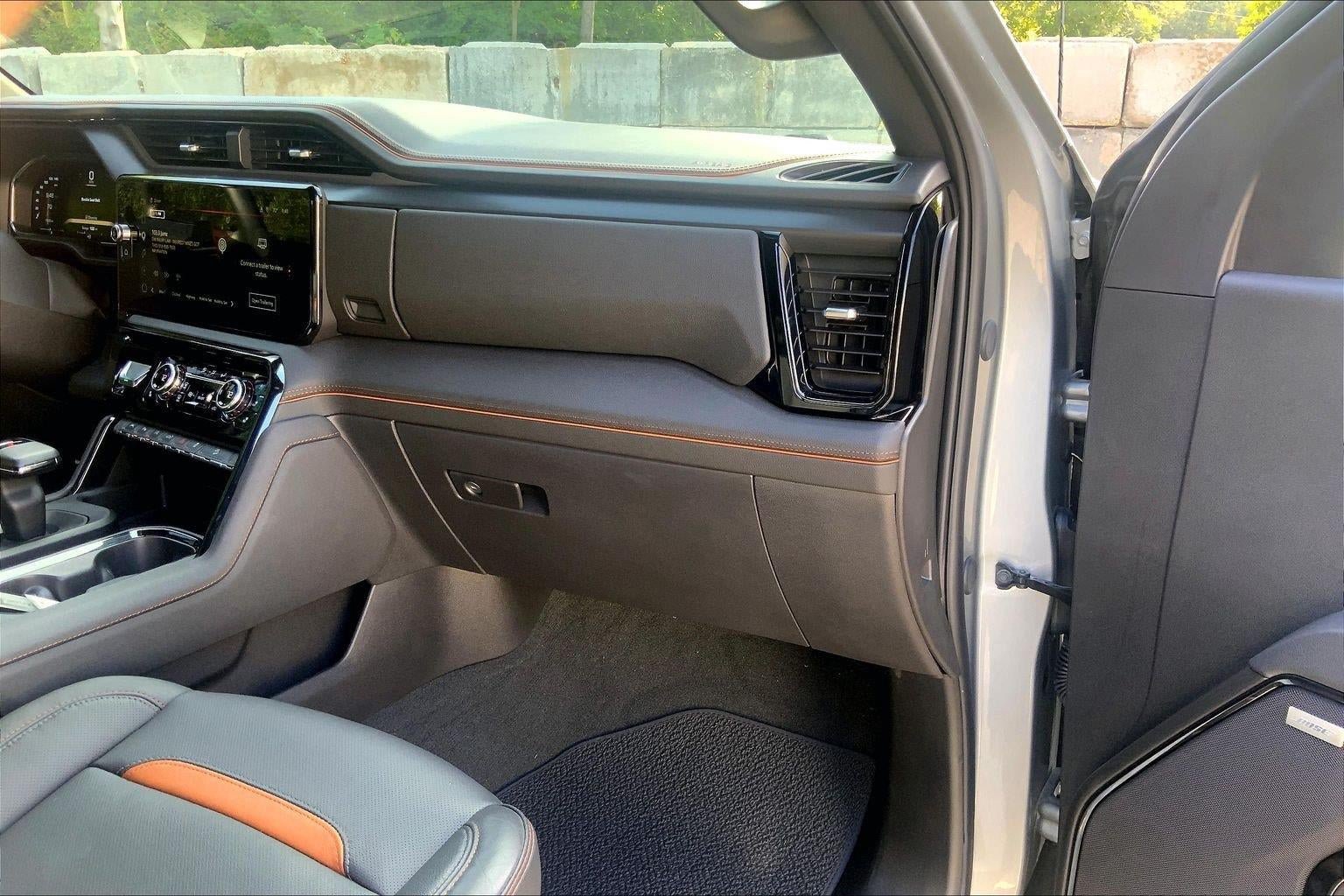 Used 2026 GMC Sierra 1500 AT4 w/ AT4 Premium Package AWD/4WD image 17
