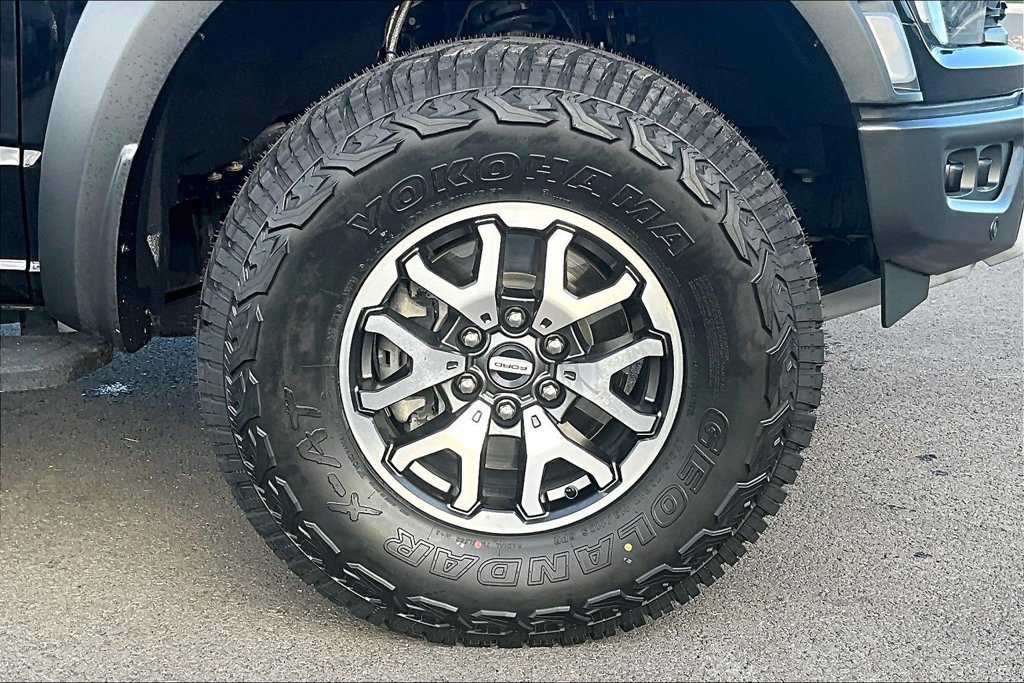 Used 2021 Ford F150 Raptor w/ Equipment Group 801A High AWD/4WD image 9