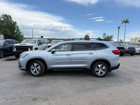 Used 2019 Subaru Ascent Premium AWD/4WD image 3