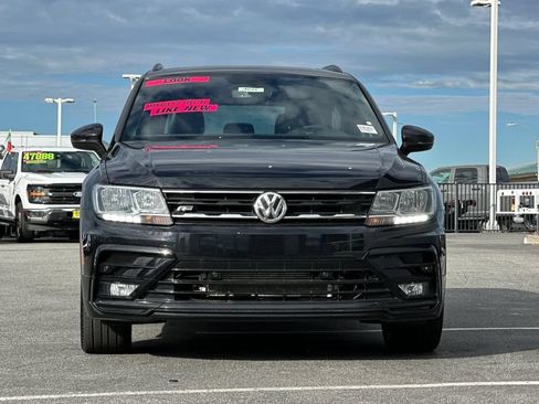 Used 2021 Volkswagen Tiguan SE R-Line FWD image 9