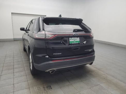 Used 2018 Ford Edge Titanium w/ Equipment Group 301A FWD image 5