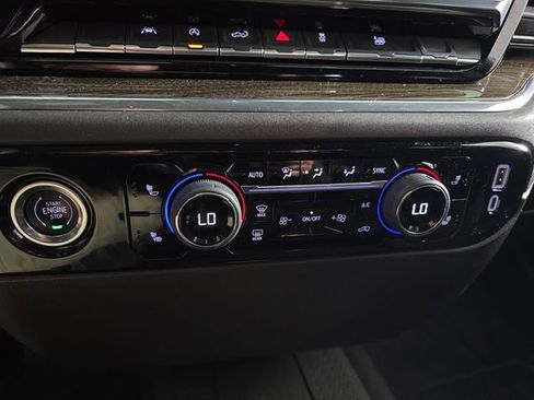 Used 2023 Chevrolet Silverado 1500 RST AWD/4WD image 18