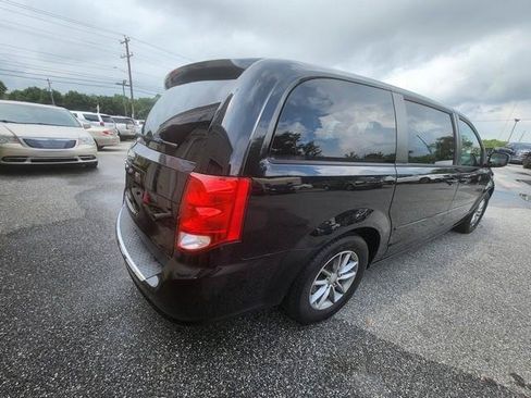 Used 2016 Dodge Grand Caravan SE FWD image 6