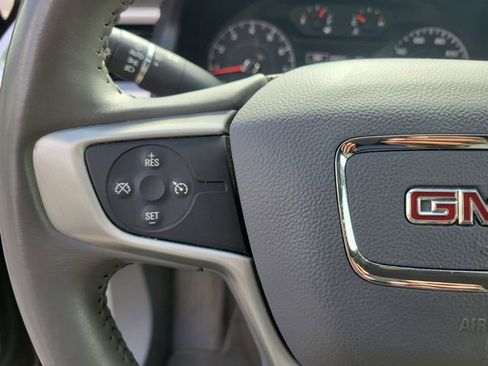 Used 2017 GMC Acadia SLE w/ Driver Alert Package I AWD/4WD image 11