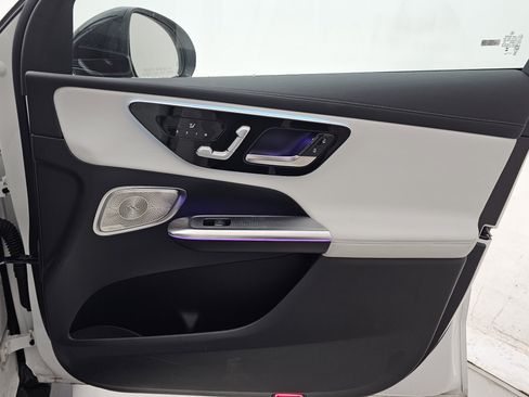 Certified 2025 Mercedes-Benz GLC 300 4MATIC image 16