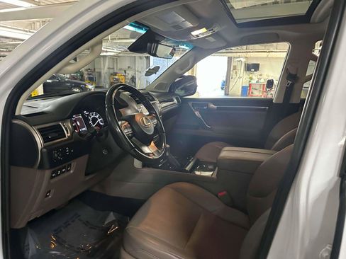 Used 2021 Lexus GX 460 Premium image 13
