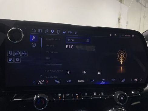 Used 2025 Chevrolet Blazer EV LT w/ Super Cruise Package AWD/4WD image 18
