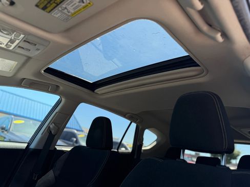 Used 2013 Toyota RAV4 XLE FWD image 19