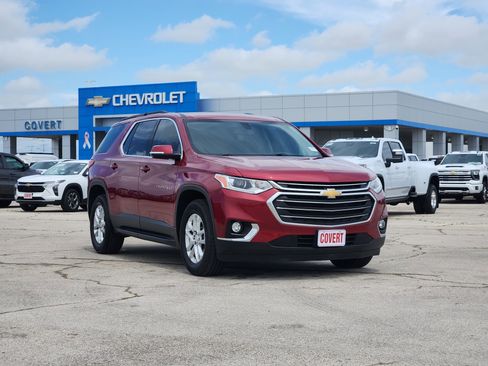 Used 2019 Chevrolet Traverse LT FWD image 3