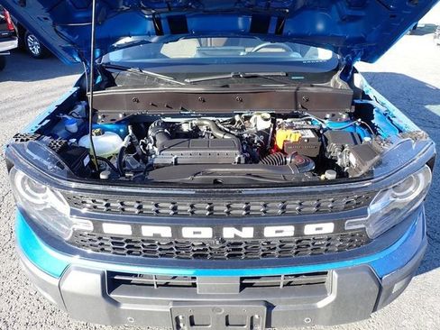 Used 2025 Ford Bronco Sport Outer Banks w/ Outer Banks Tech Package+ AWD/4WD image 14