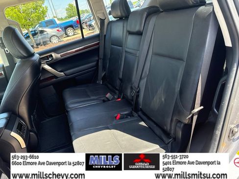 Used 2016 Lexus GX 460 w/ Premium Package AWD/4WD image 19